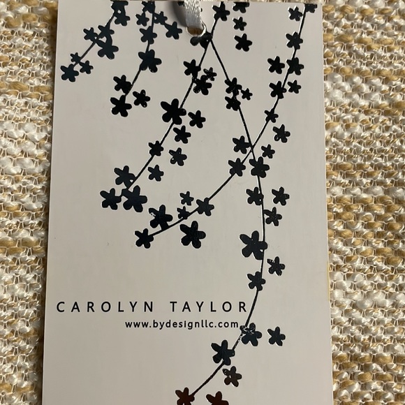 CAROLYN TAYLOR SWEATER 💞 - Picture 7 of 7